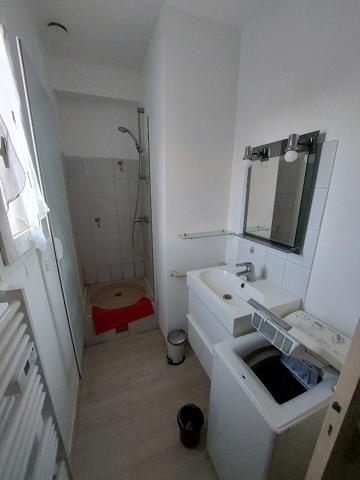 RENNES rue de Saint Malo - Appartement meublé en bon état