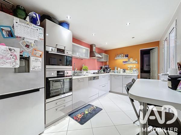 Appartement à vendre 4 pièces 87 m² Pontault-Combault