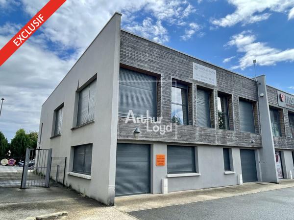 Saint Pierre du Perray - vente - bureaux avec stockage