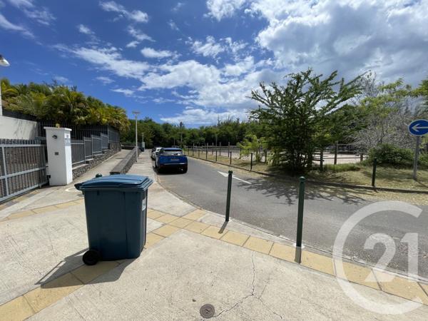 Appartement F3 à vendre  3 pièces - 71,20 m2 ST PAUL - 974