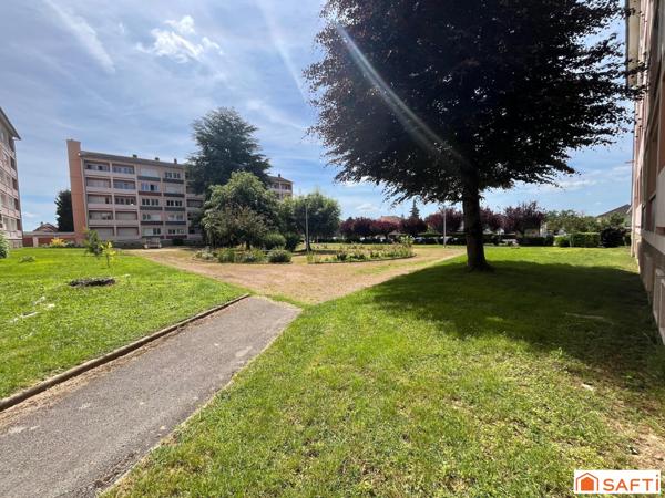 APPARTEMENT 4 Pièces CHATENOY LE ROYAL CENTRE