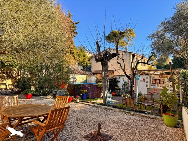 Maison à vendre |  Marseille 13 |  6 pièces | 195 m²