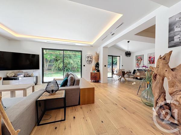 Maison à vendre  5 pièces - 125 m2 MOUGINS - 06