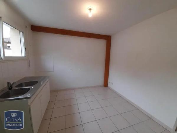 Maison à louer 4 pièces 97.76m² Angoulême (16000)
