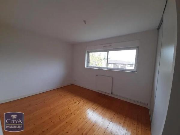 Maison à louer 4 pièces 97.76m² Angoulême (16000)