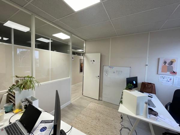 A LOUER BUREAUX 127 M2 COMPIEGNE - ZAC DE MERCIERES