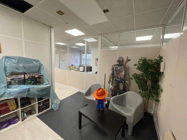 A LOUER BUREAUX 127 M2 COMPIEGNE - ZAC DE MERCIERES