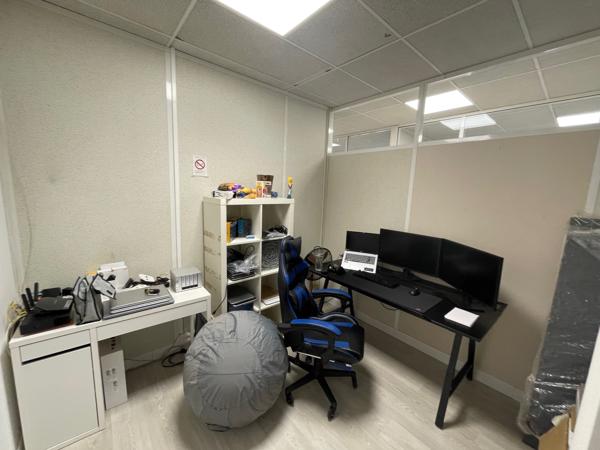 A LOUER BUREAUX 127 M2 COMPIEGNE - ZAC DE MERCIERES