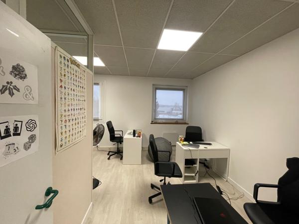 A LOUER BUREAUX 127 M2 COMPIEGNE - ZAC DE MERCIERES