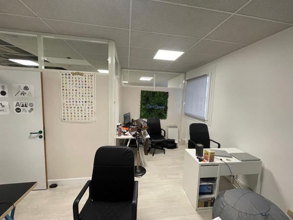A LOUER BUREAUX 127 M2 COMPIEGNE - ZAC DE MERCIERES