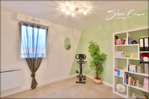 Appartement à vendre 3 pièces ,2 places de parking ,dernier étage AGDE (34)