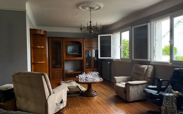 Maison à vendre    5 pièces •  Bourcefranc-le-Chapus