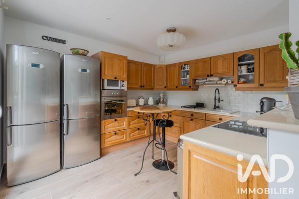 Maison à vendre 5 pièces 148,07 m² Magny-le-Hongre