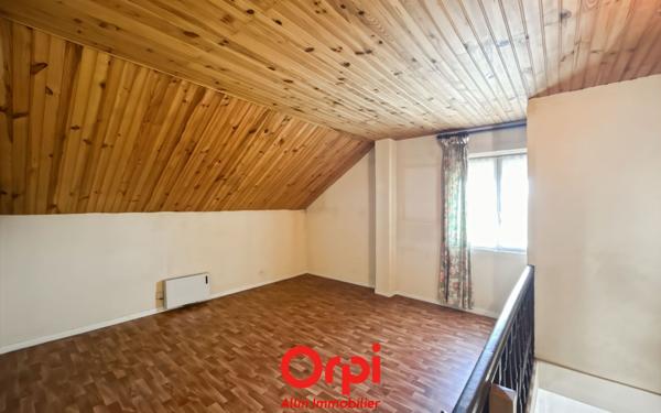 Maison à vendre    3 pièces •  Montluçon