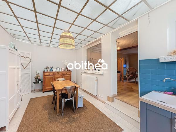 MAISON INDIVIDUELLE + 80 M² + 3 CHAMBRES + GARAGE + COUR