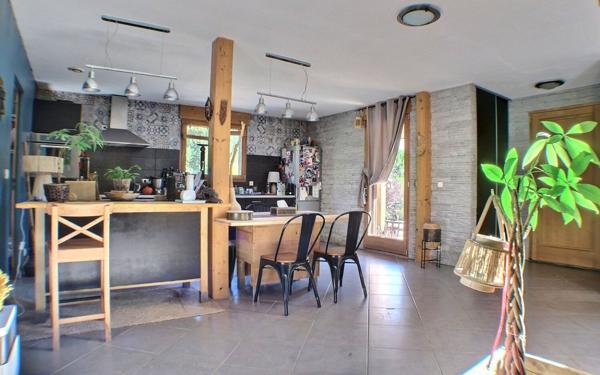 Maison à vendre    5 pièces •  Veuvey-sur-Ouche