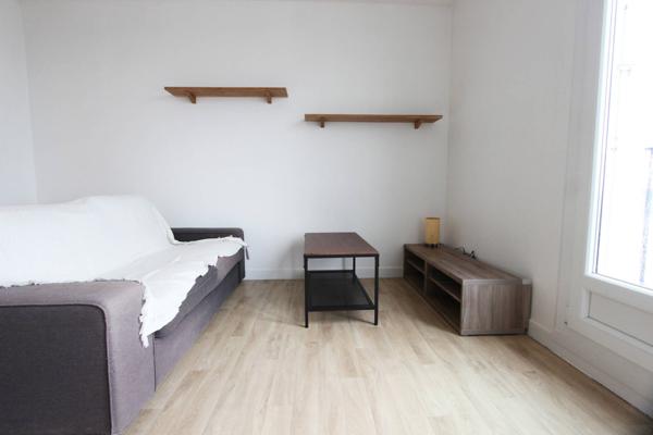 UN APPARTEMENT DE TYPE 3, MEUBLÉ, A PROXIMITÉ DE L’HÔPITAL. -