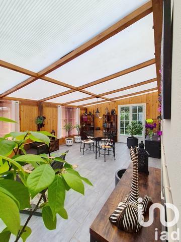 Maison traditionnelle 5 pièces de 104 m² à Saint-Pierre-le-Vieux (85420)