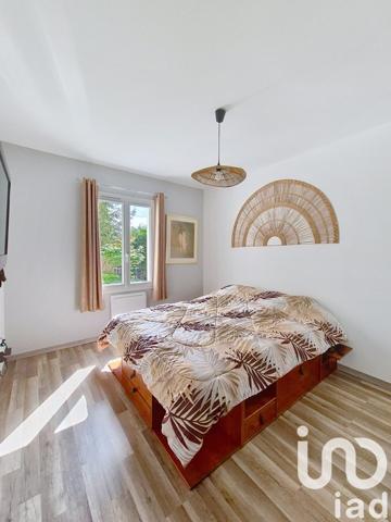 Maison traditionnelle 5 pièces de 104 m² à Saint-Pierre-le-Vieux (85420)