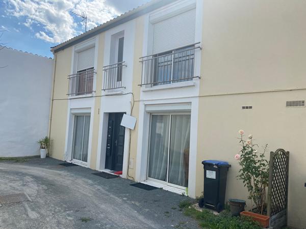 La Jarrie Ensemble immobilier de 4 appartements