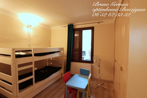 VILLA A VENDRE à BOUZIGUES - 160m² sur 4000m² de terrain