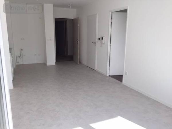 Appartement à louer à Saint-Pierre-lès-Elbeuf en Seine-Maritime (76320), ref : 76026-NABB