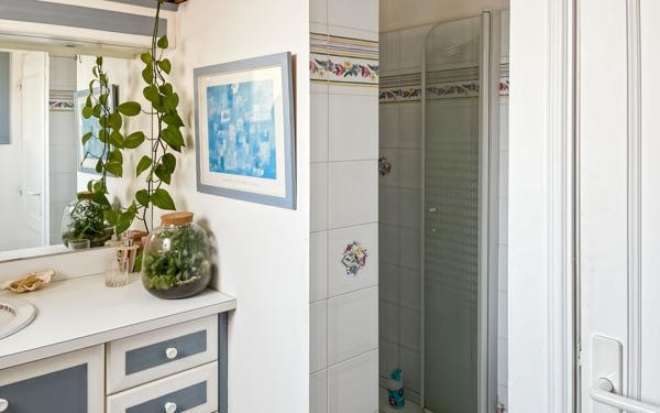 Maison à vendre    6 pièces •  Marseillan