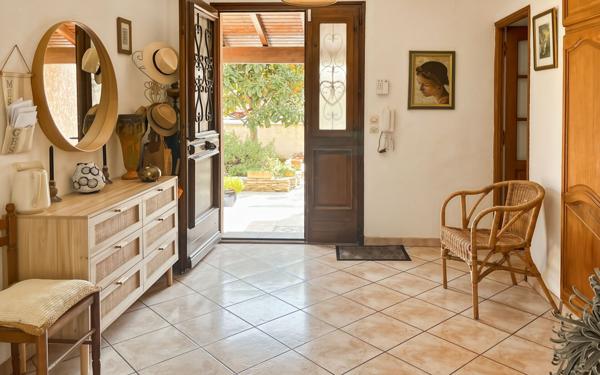 Maison à vendre    6 pièces •  Marseillan