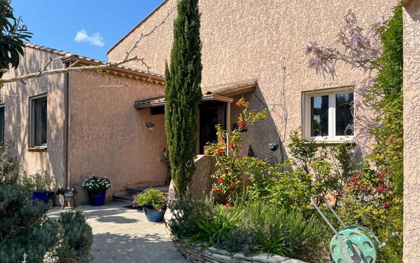 Maison à vendre    6 pièces •  Marseillan