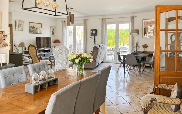 Maison à vendre    6 pièces •  Marseillan