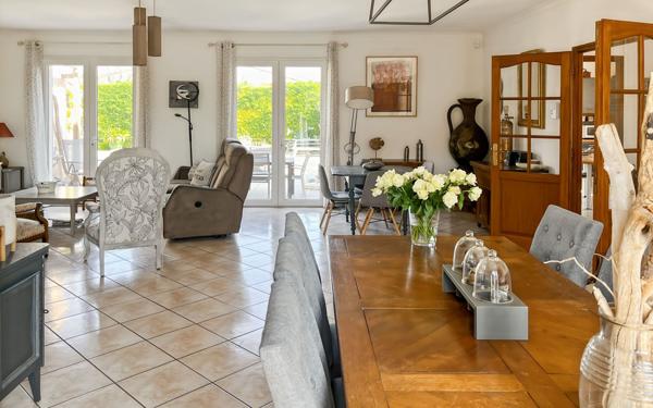 Maison à vendre    6 pièces •  Marseillan