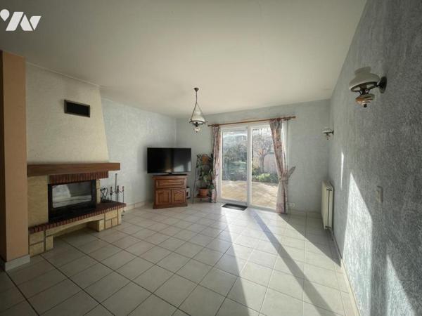 ST PHILBERT DE GRAND LIEU, bourg, dans cadre résidentiel