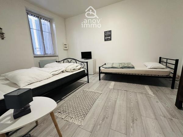 Immeuble
                                                                                                                                                
                                                                                                                                                
                                                                                                                                                
                                                    
                                                                                                                                                                                                                                                                                                                        144.99  m²                                                                                                                                                                                                         1 etage(s)