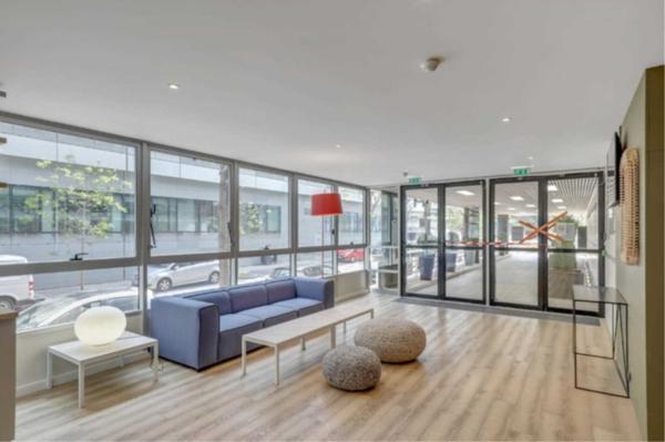 Le Clarté – Bureaux rénovés, lumineux et sécurisés avec terrasses à louer à Rueil-Malmaison