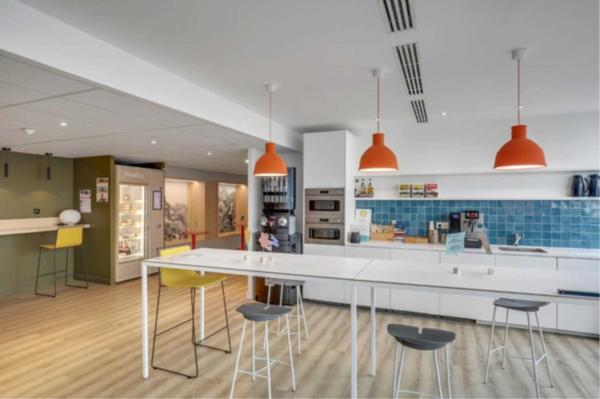 Le Clarté – Bureaux rénovés, lumineux et sécurisés avec terrasses à louer à Rueil-Malmaison