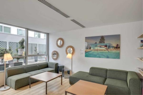 Le Clarté – Bureaux rénovés, lumineux et sécurisés avec terrasses à louer à Rueil-Malmaison
