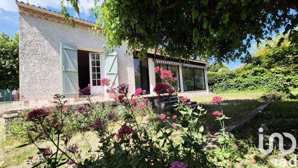 Maison 6 pièces de 146 m² à Le Thor (84250)