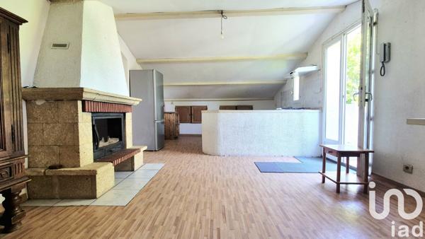 Maison 6 pièces de 146 m² à Le Thor (84250)