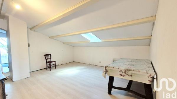 Maison 6 pièces de 146 m² à Le Thor (84250)