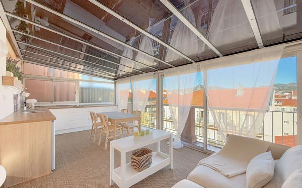 Appartement à vendre    2 pièces • 19,86 m2 Nice