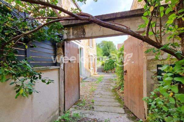 Maison à vendre 7 pièces de 163 m² à Neuville-sur-Oise