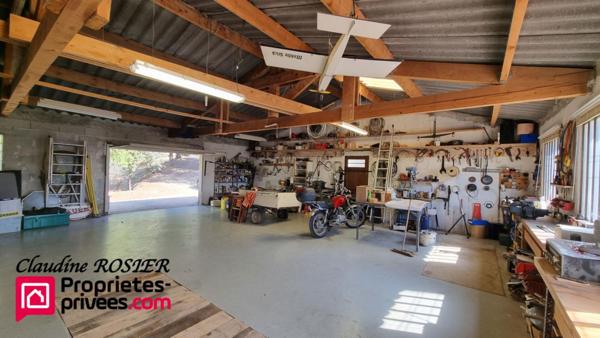 Propriété d'agrément Pignans 10 pièce(s) 225 m2 piscine dépendances