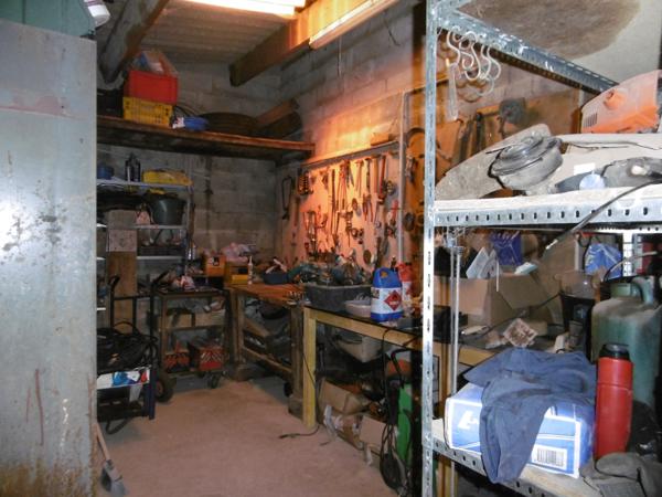 maison 106 m2 restaurée 4 ch 2 garages (62 m2) jardin intérieur sans vis à vis