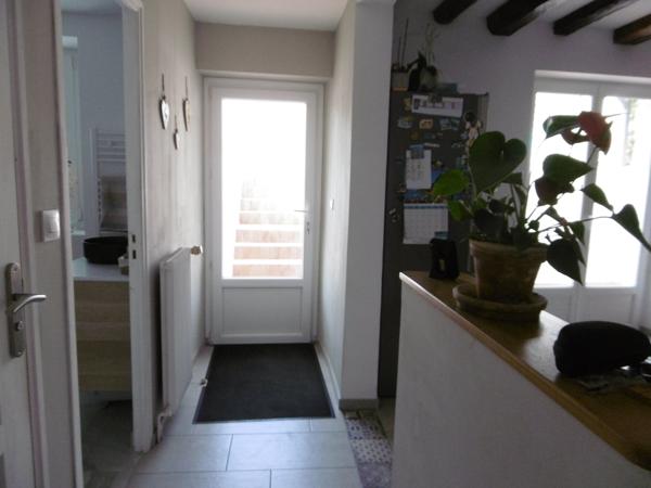 maison 106 m2 restaurée 4 ch 2 garages (62 m2) jardin intérieur sans vis à vis