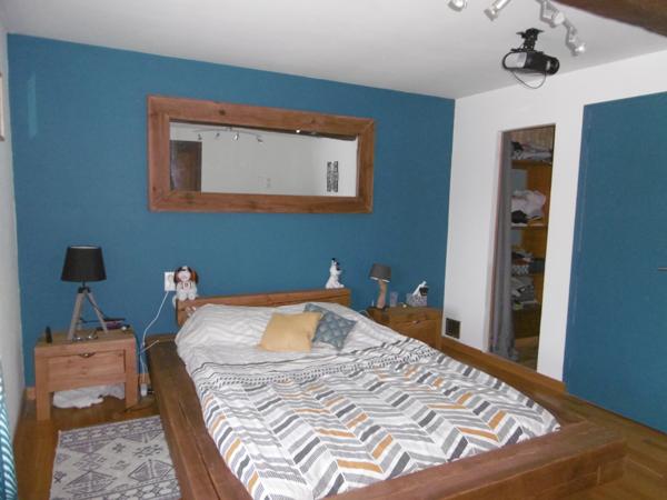 maison 106 m2 restaurée 4 ch 2 garages (62 m2) jardin intérieur sans vis à vis