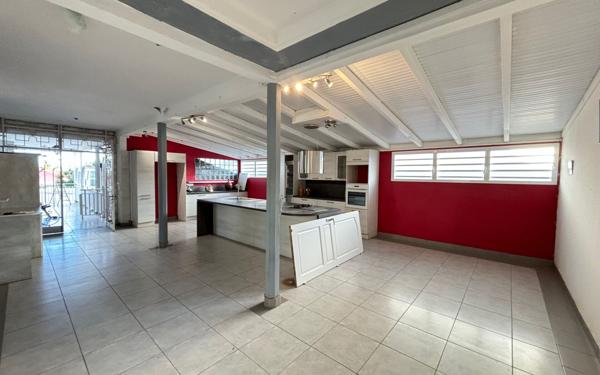 Maison à vendre    4 pièces •  Trois-Rivières