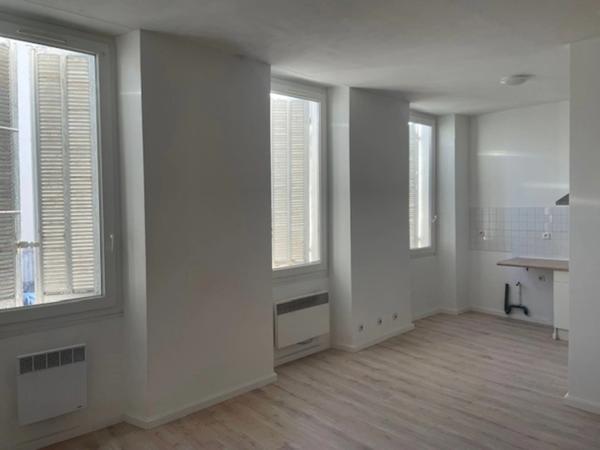 MARSEILLE 7eme ARRT Quartier Saint Lambert Appartement à vendre 2 pièces, 2eme étage SUD