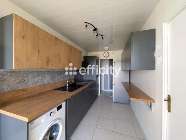 Appartement
         4 pièces
        - 87 m² Exclusivité 259 500 € *