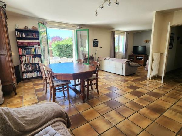 Maison 400 140 € Vertou 6 p 125 m² DPE D