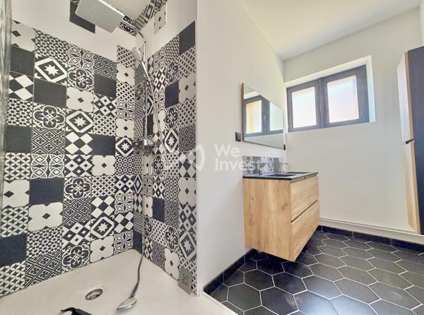 Villa de type 4 rénovée de 110 m² habitables, sur sous-sol complet à deux pas du centre ville.